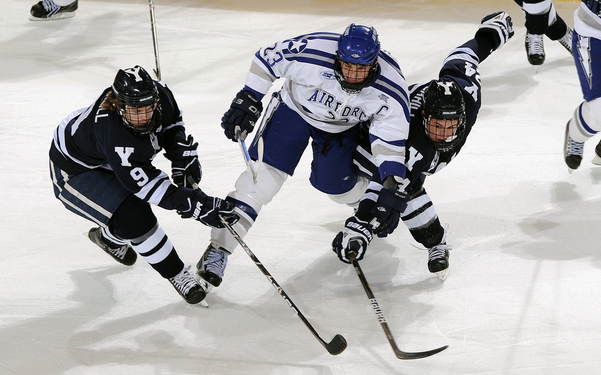 开云体育中国-绝杀夜，新王诞生！杰伦·格林末节15分逆天改命